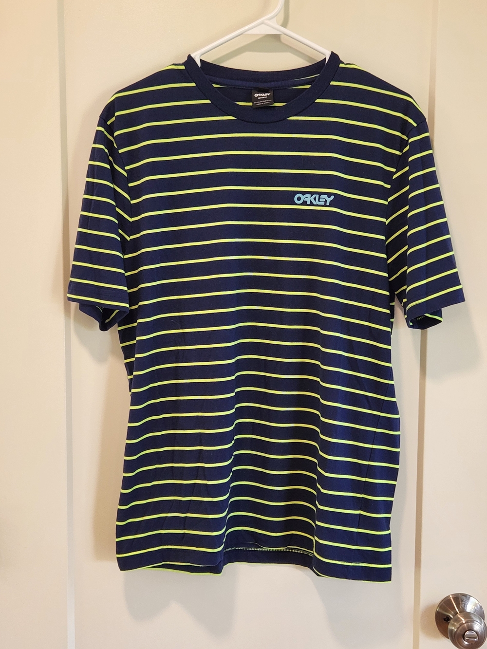 Oakley Navy & Bright Green Striped Men's Tee Large